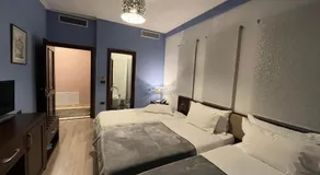 Dreams Hotel - Image 2