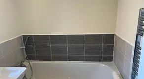 Great Ambience 3-Bedroom for Groups & Contractors - Image 3