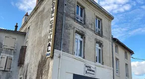 Hôtel Central - Image 4