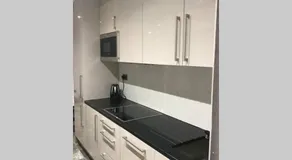 Bright, stylish Studio flat with Sky Sports - Image 5