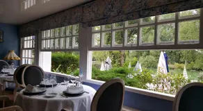 LOGIS - Hôtel & Restaurant Le Gonfalon - Image 2