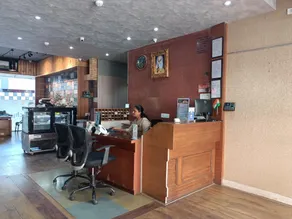 Hotel Highway Inn - Image 3