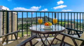 Fabulous Diamond Head & Ocean View Condo with Free Parking - Image 2