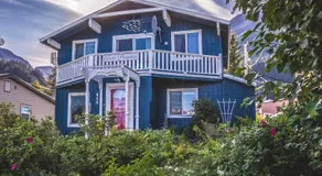 Arctic Paradise B&B - Image 2