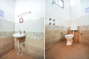 OYO 49541 Hotel Waris Residency - Image 4