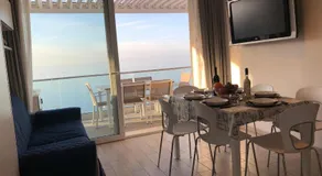 La dolce vita , fronte mare - Image 3