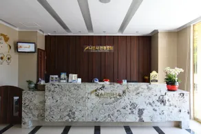 Narsha Tourist Hotel - Image 4