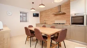 Charlotte Street Stay - Image 4