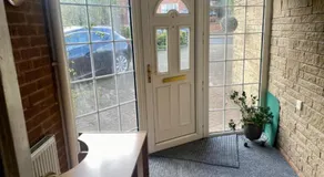 Raj Rentals Ensuite House Share - Image 4
