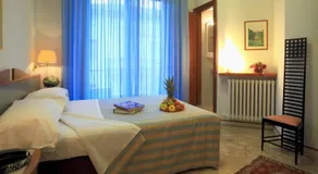 Hotel Alexandra - Image 2