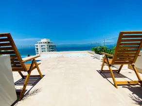 Blue Loft ocean view rooftop pool + prime location - Image 4