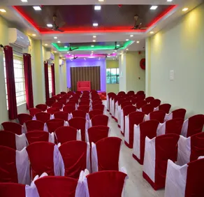 VHR Guest House - Image 4