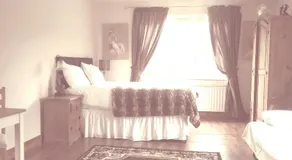 Eden House - Image 2
