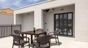 Valianos Studios - Luxury Apartment - Image 4
