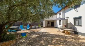 Romantisches Ferienhaus mit Jacuzzi, BBQ, WiFi - Image 4