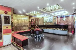 Holiday Hotel - Image 4