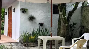 Casa à beira do rio Jaguareguava na Mata Atlântica em Bertioga SP - Image 3