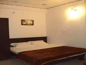Mewar Avenue Guest House near lake pichola - Image 2