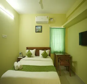 Le Leos Park Inn - Image 2