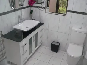 South Pacific Bed & Breakfast - Image 3