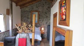 The green and red cabins - Image 2