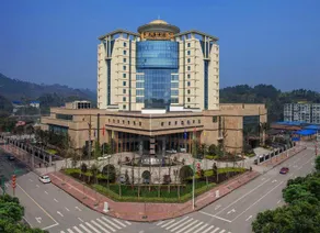Xinxing Century Hotel - Image 3