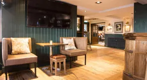 Crown and Cushion Appleby - Image 4