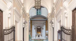 Glance in Rome - Image 4