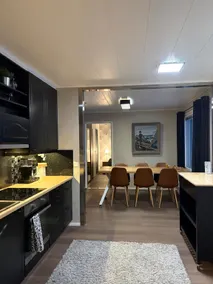Cozy & Spacious House with Sauna & Free Parking - Image 3