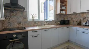 Captains' house - Image 5