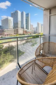 Ent District 3 Bedroom + 2Bath + Parking+ CN Tower - Image 4