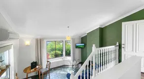Bimbadeen Estate Villa 1 - Image 3