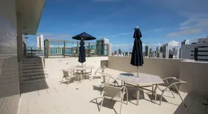 Flat Quarto e Sala, 400 metros da Praia de Boa Viagem, com Piscina, Wi-Fi 220Mbps - Image 3