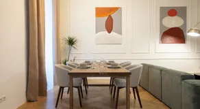 Elegant 2BR Apt near Parliament, Self 24h Check-in - Image 5