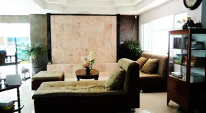 Euro Boutique Hotel - Image 2