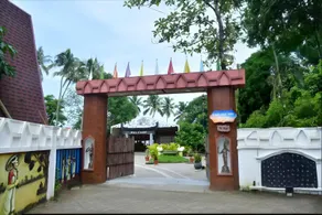 Lakeshore – 11BR Resort in Kochi by Homeyhuts - Image 5