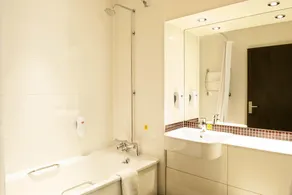 Premier Inn Aberdeen Westhill - Image 3