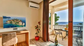 Sunset Hotel - Image 2