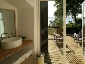 Architect-Designed House With Private Beach - Image 4