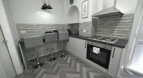 Telford - Apartment - Sleeps 5 - Flat 4 - Image 3