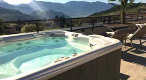 Haus Gregori Modern & Central Stay in Vineyard with Rooftop & Served Breakfast - Image 4