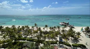 Luxury Ocean Views Condo in Palm Beach - Image 4