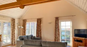 Oak Farm Lodges - Image 2