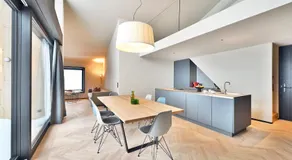 Warth52-W52 Apartments - Image 3