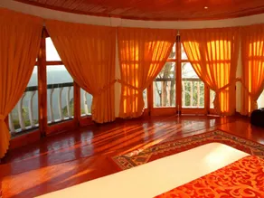 The Hideaway Hotel - Image 2