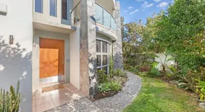Gold Coast Luxe Retreat to Nature Australia - Image 5