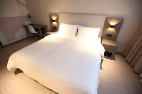 Hanting Hotel Harbin Bungalow Xinjiang Street - Image 3