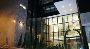 Master Plaza Hotel - Image 5