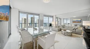Million Dollar Waterfront Penthouse - Image 3