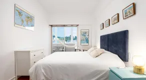 Cacilhas Amazing view of Lisbon close to beach Caparica - Image 2